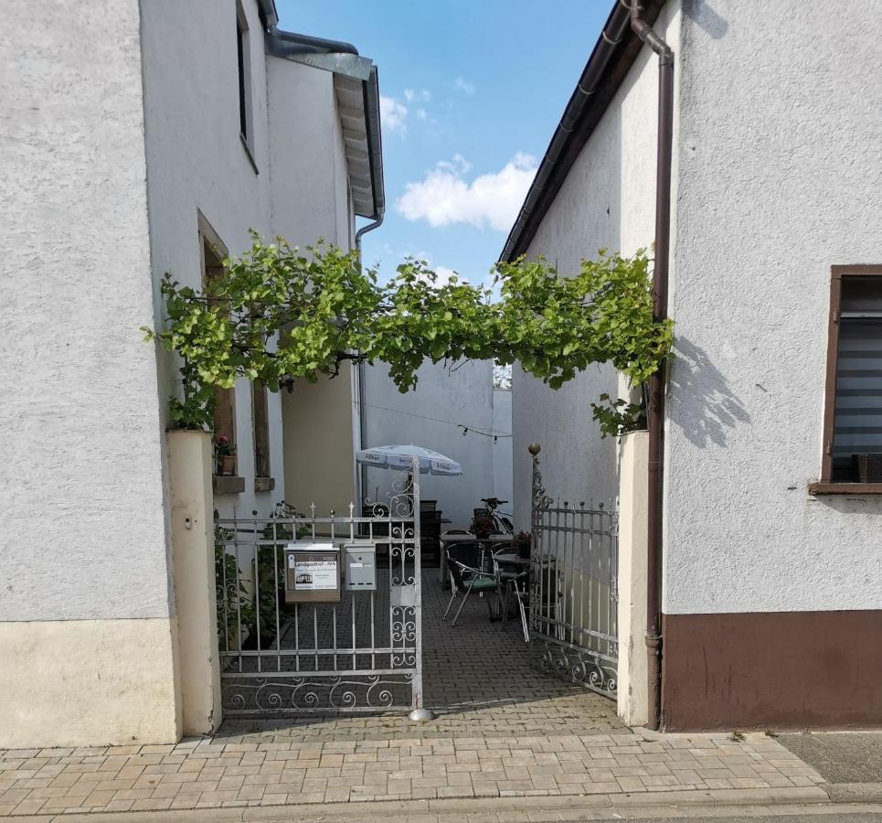 Pension Landgasthof - Iva Haßloch Extérieur photo